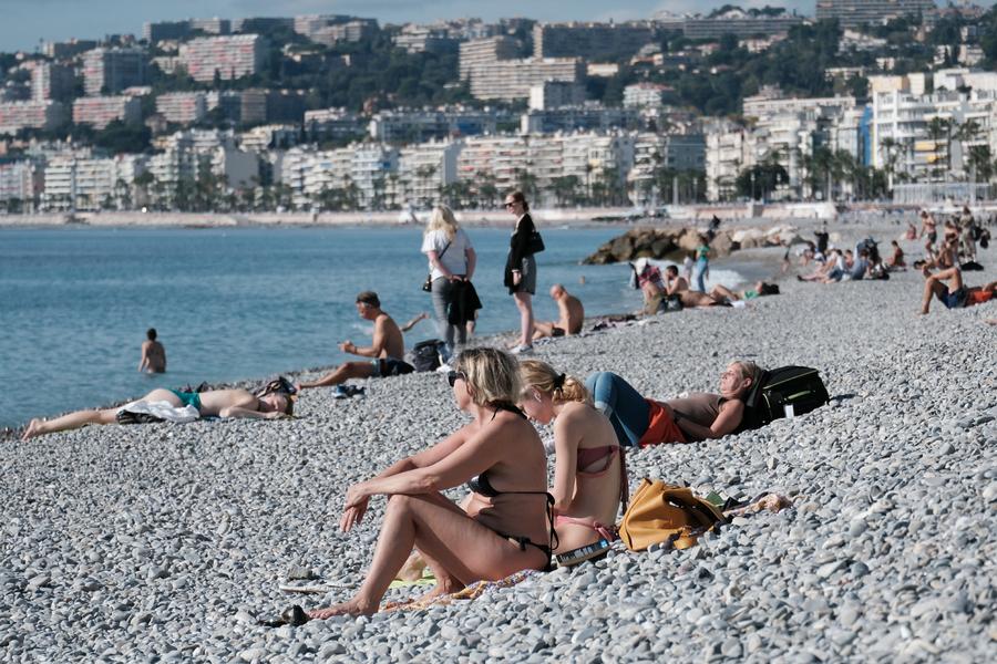 ฝรั่งเศสเจอ 'ตุลาคม' ร้อนสุดในรอบ 77 ปี