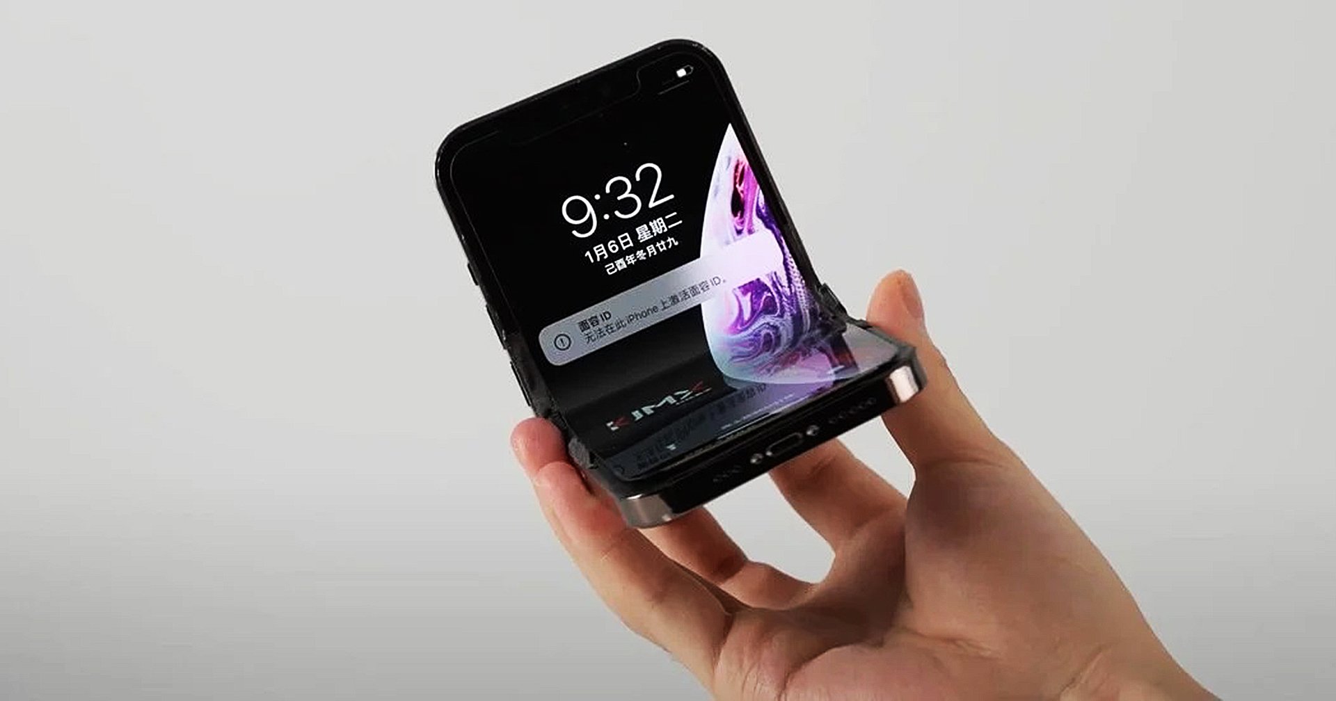 ไม่รอแล้ว! ยูทูเบอร์จีนสร้าง iPhone พับจอได้จริงเครื่องแรกของโลกในชื่อ iPhone V
