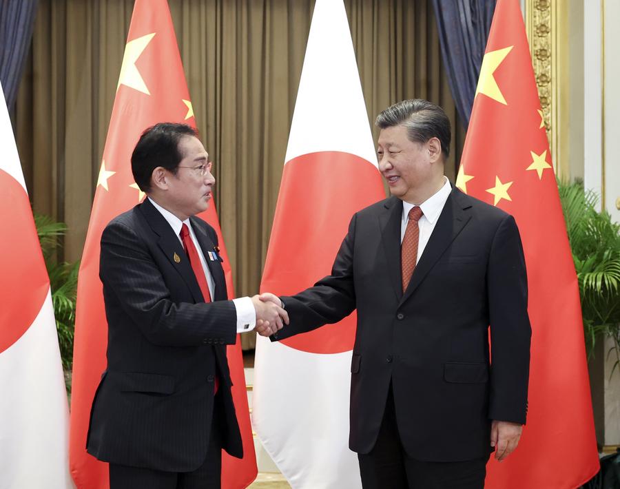 สีจิ้นผิงพบปะ-ประชุมร่วมกับนายกรัฐมนตรีญี่ปุ่น