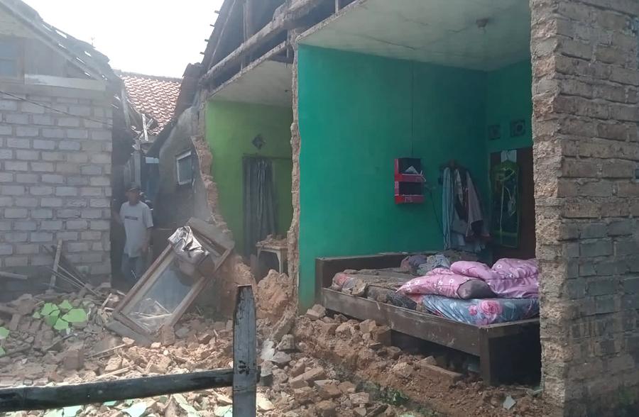 เหตุ 'แผ่นดินไหว' ในอินโดฯ คร่าอย่างน้อย 46 ชีวิต เจ็บราว 700 ราย