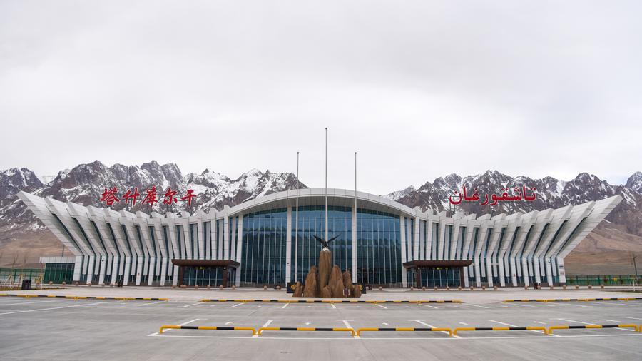 ซินเจียงเตรียมเปิด 'สนามบินที่ราบสูง' แห่งใหม่
