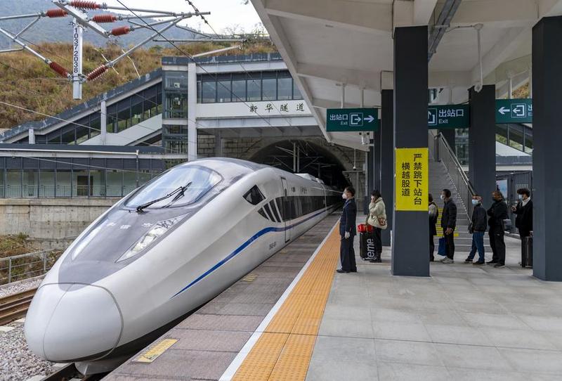 จีนเริ่มขาย 'ตั๋วรถไฟ' รับมหกรรมเดินทางช่วงตรุษจีน