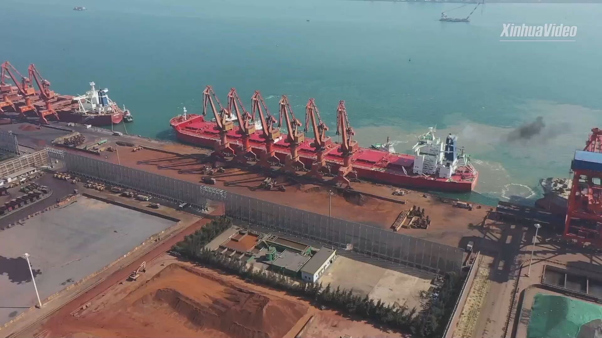 จีนเผย 'ท่าเรืออ่าวเป่ยปู้' ขนส่งสินค้าเพิ่มขึ้นในปี 2022