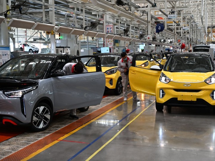 จีนเผยยอดขาย 'รถยนต์พลังงานใหม่' เดือนธ.ค. 2022 โต 35.1%