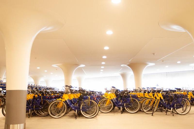 อัมสเตอร์ดัมเปิด 'โรงจอดจักรยาน' ขนาดใหญ่ ความจุ 7,000 คัน
