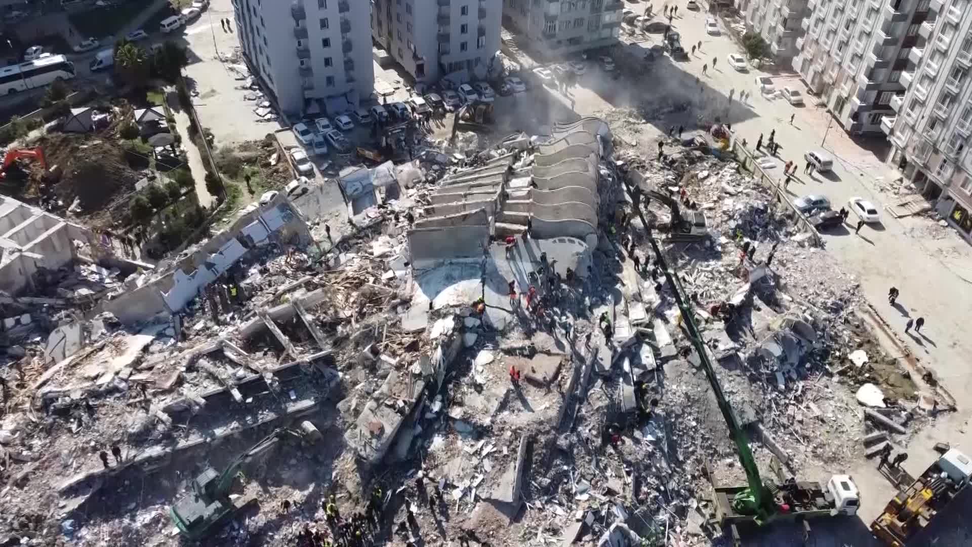 ยอดเสียชีวิตจากแผ่นดินไหว 'ตุรกี' ทะลุ 20,000 รายแล้ว