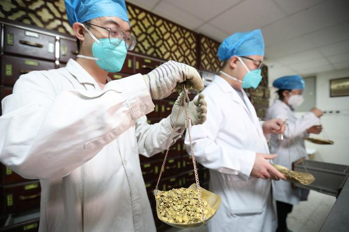 จีนมุ่งยกระดับบริการสุขภาพ 'แพทย์แผนจีน'