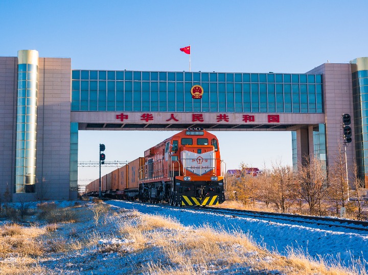 'ด่านบกเอ้อร์เหลียนฮ่าวเท่อ' รองรับรถไฟจีน-ยุโรปกว่า 500 ขบวนแล้ว