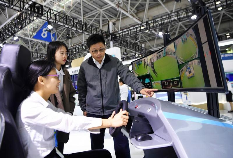 จีนเล็งหนุนใช้งาน '5G-อินเทอร์เน็ตอุตสาหกรรม' ในวงกว้าง
