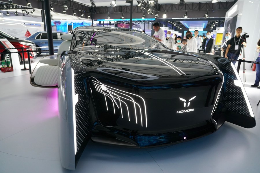'รถยนต์พลังงานใหม่-ระบบขับขี่อัจฉริยะ' ดาวเด่นการประชุมจงกวนชุน 2023