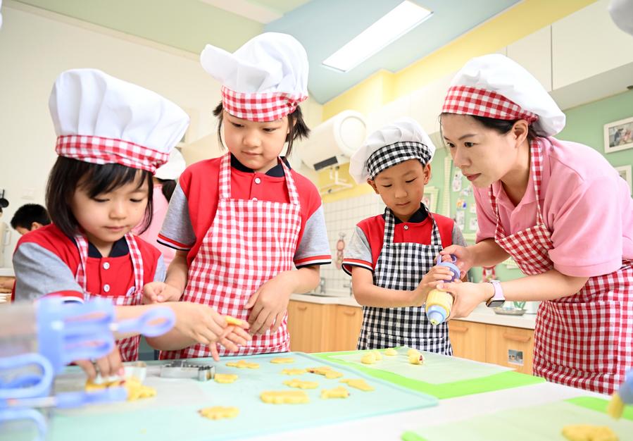 ส่องกิจกรรมต้อนรับ 'วันเด็กสากล' หลากมุมเมืองทั่วจีน