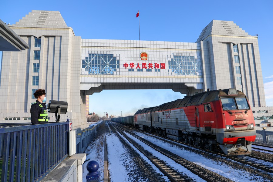 ยอดรถไฟสินค้าจีน-ยุโรป ผ่าน 'ด่านบก' ใหญ่สุด สูงแตะ 2.2 หมื่นเที่ยว