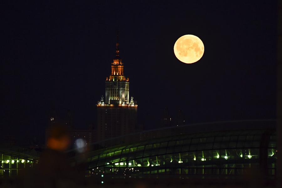 ภารกิจลูนา-25 ของรัสเซีย เตรียมเก็บภาพขั้นตอน 'ลงจอดบนดวงจันทร์'