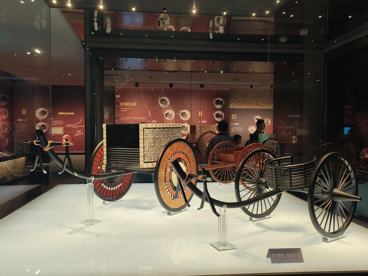 พิพิธภัณฑ์จีนจัดแสดงแบบจำลอง 'รถม้าโบราณ' เก่ากว่า 2,000 ปี
