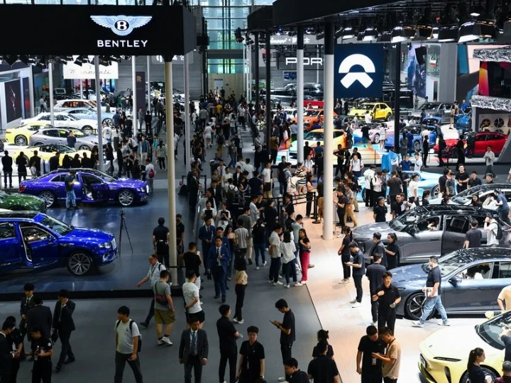 จีนตั้งเป้าขายรถยนต์ 27 ล้านคันภายในปี 2023