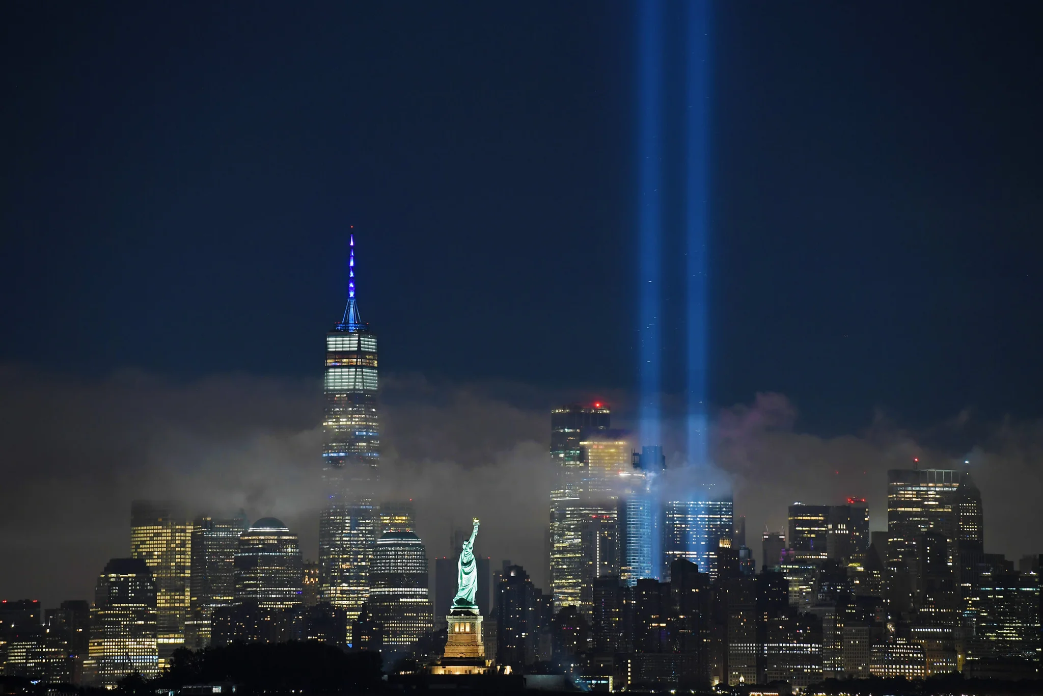 นิวยอร์กฉายแสงสปอตไลท์ รำลึก 22 ปี เหตุ 9/11