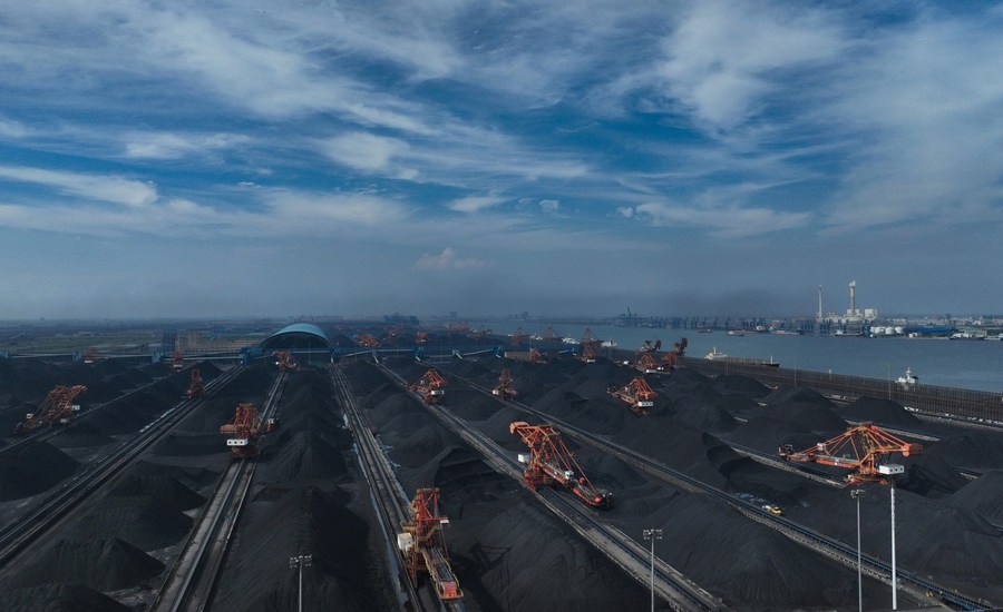 ผลผลิต 'ถ่านหิน' ของจีน เพิ่มขึ้น 3% ในสามไตรมาสแรก