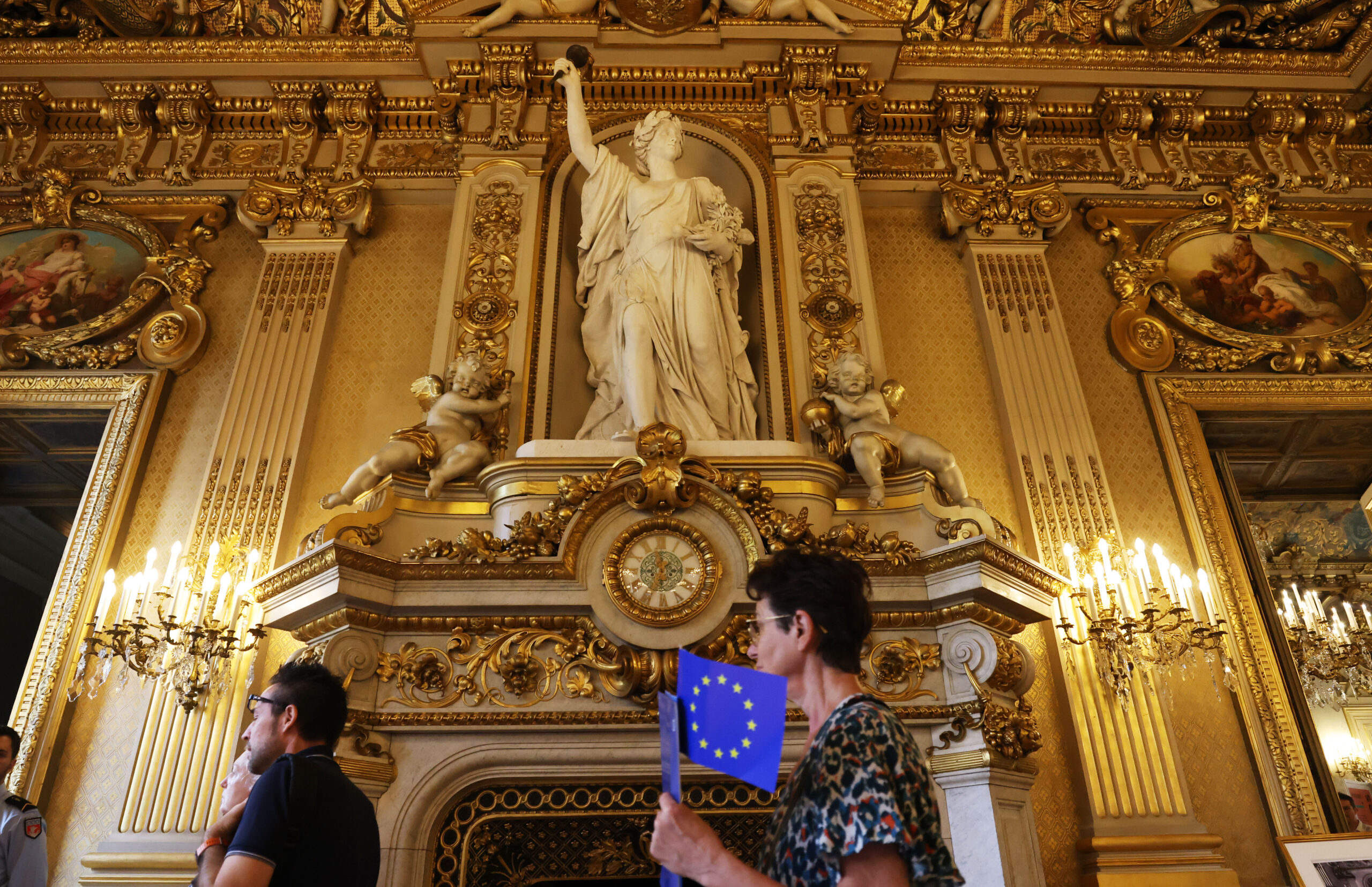 ชาวฝรั่งเศสเสพงานศิลป์ในปารีสรับ 'วันมรดกยุโรป'