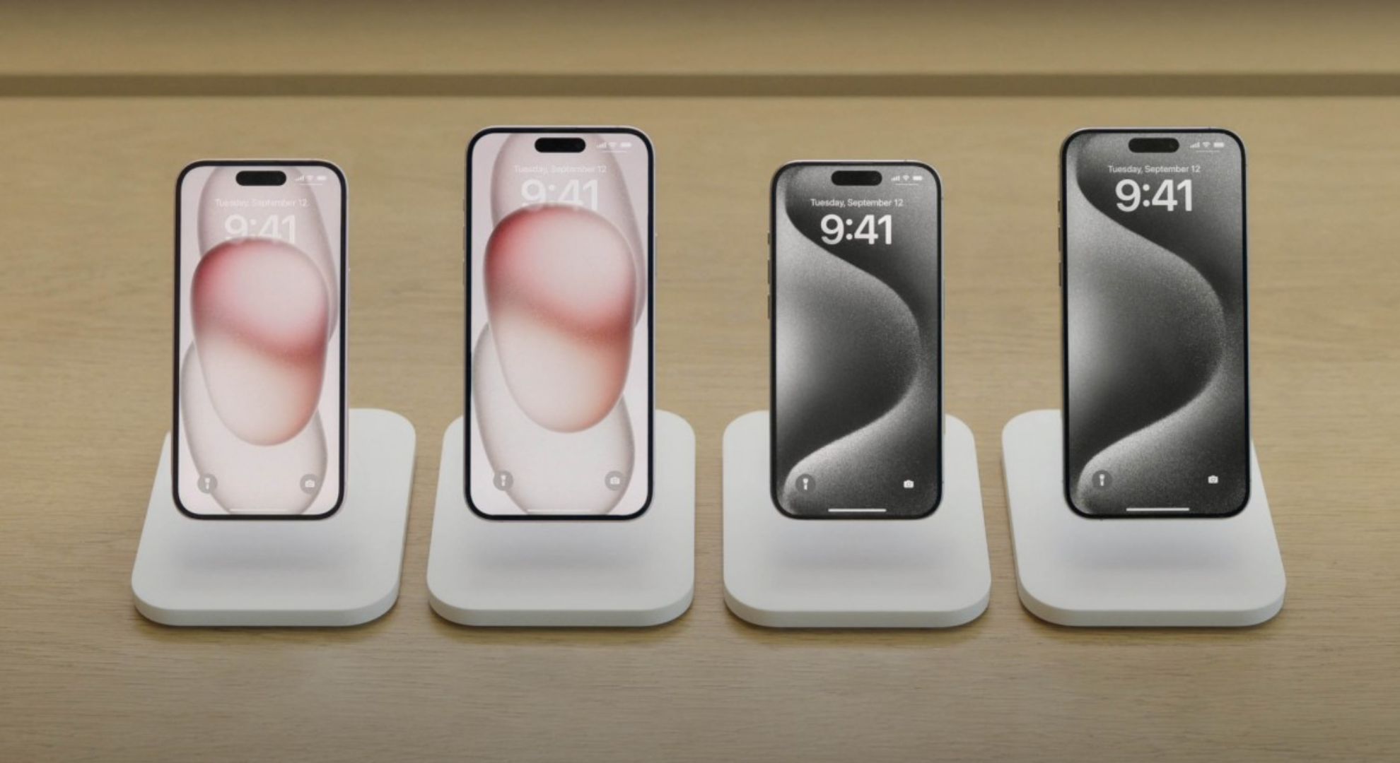 นักวิเคราะห์เผย iPhone 15 Pro Max มีความต้องการมากกว่า 14 Pro Max ในขณะที่ iPhone 15 Pro มีความต้องการลดลง