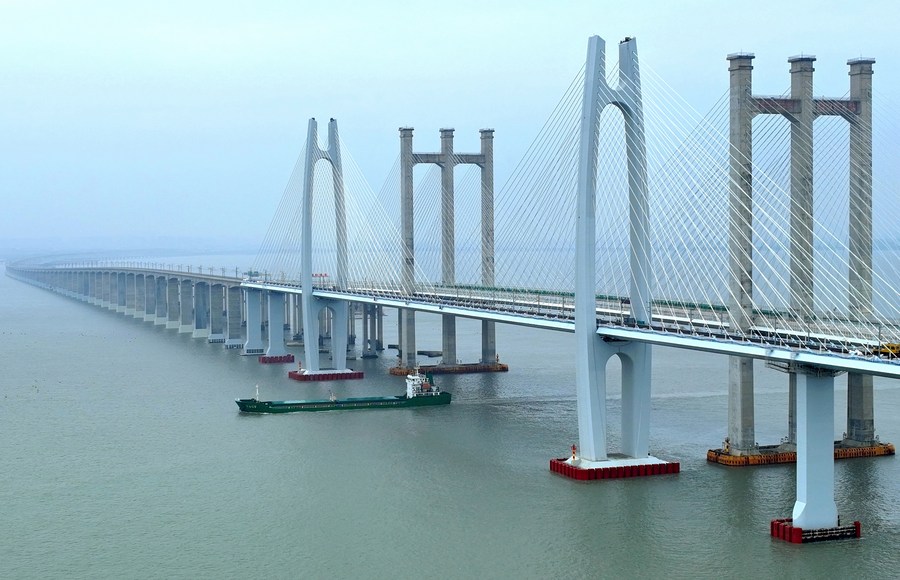 จีนเตรียมเปิด 'ทางรถไฟความเร็วสูง' ข้ามทะเลสายใหม่