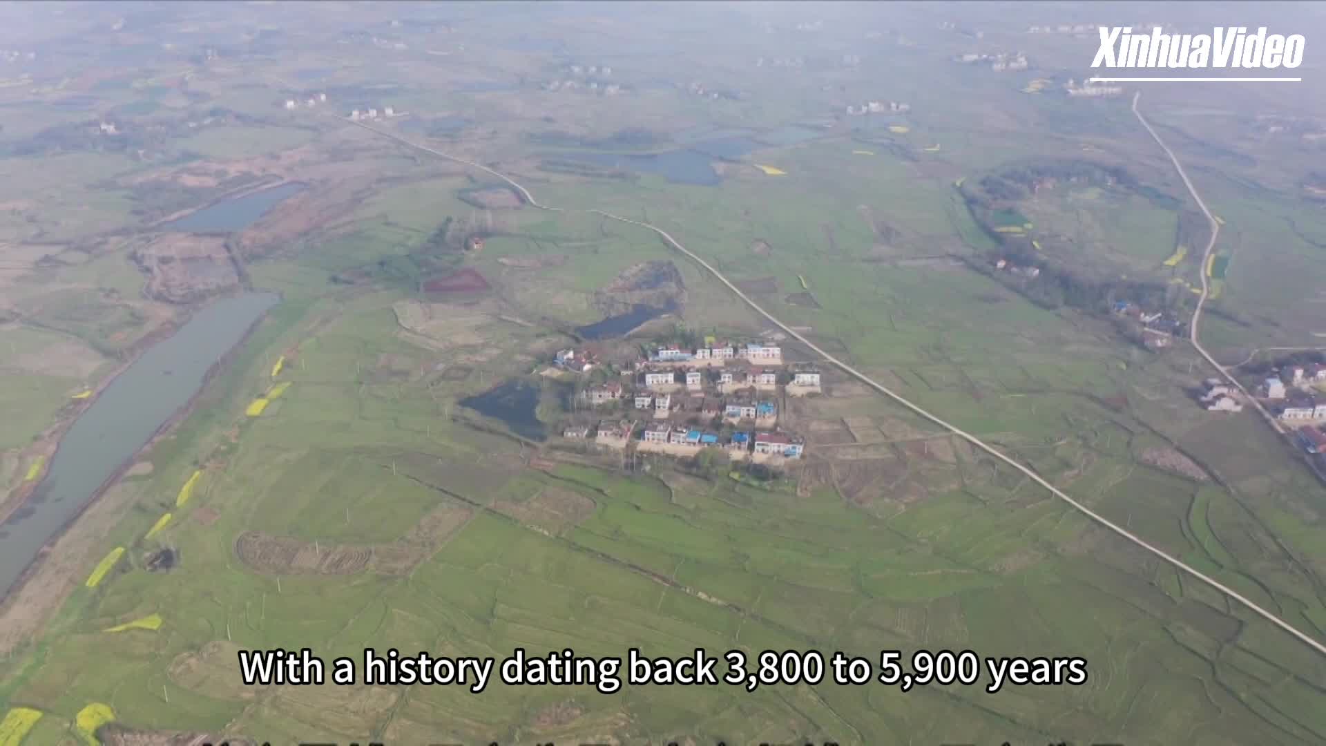 GLOBALink : ลัดเลาะรอบ 'เมืองโบราณยุคหินใหม่' อายุ 5,000 ปี ในหูเป่ย