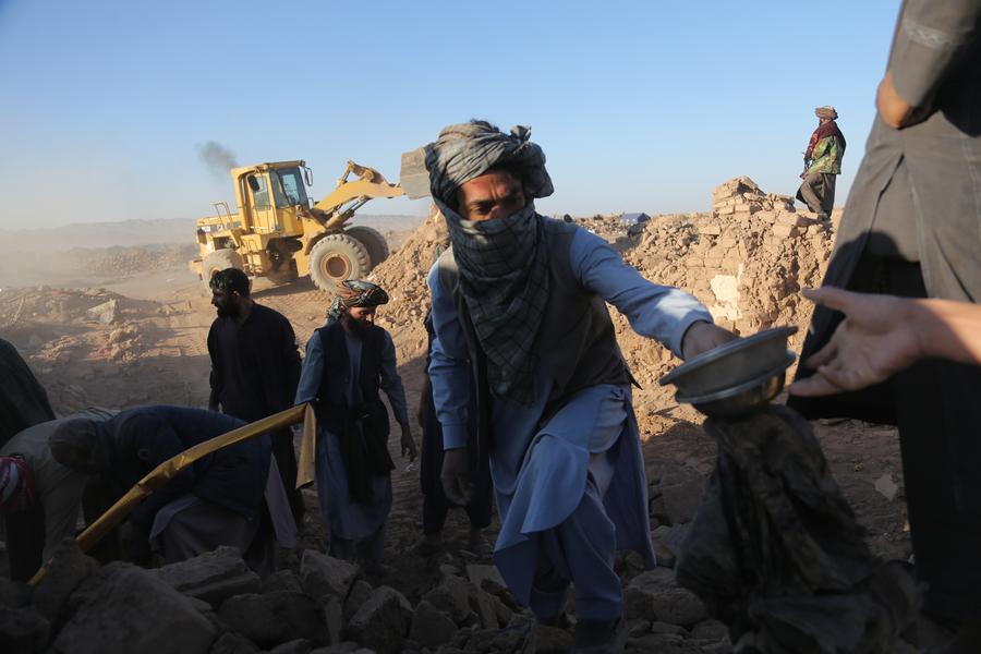 ชาวจีนในอัฟกาฯ ร่วมบริจาคเงินให้ผู้ประสบภัยแผ่นดินไหว
