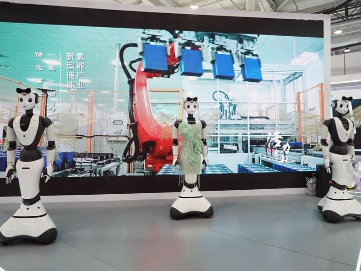 ปักกิ่งก่อตั้งศูนย์นวัตกรรม 'หุ่นยนต์ฮิวแมนนอยด์'มุ่งปั้นบริษัททรงอิทธิพลระดับโลกในปี 2025