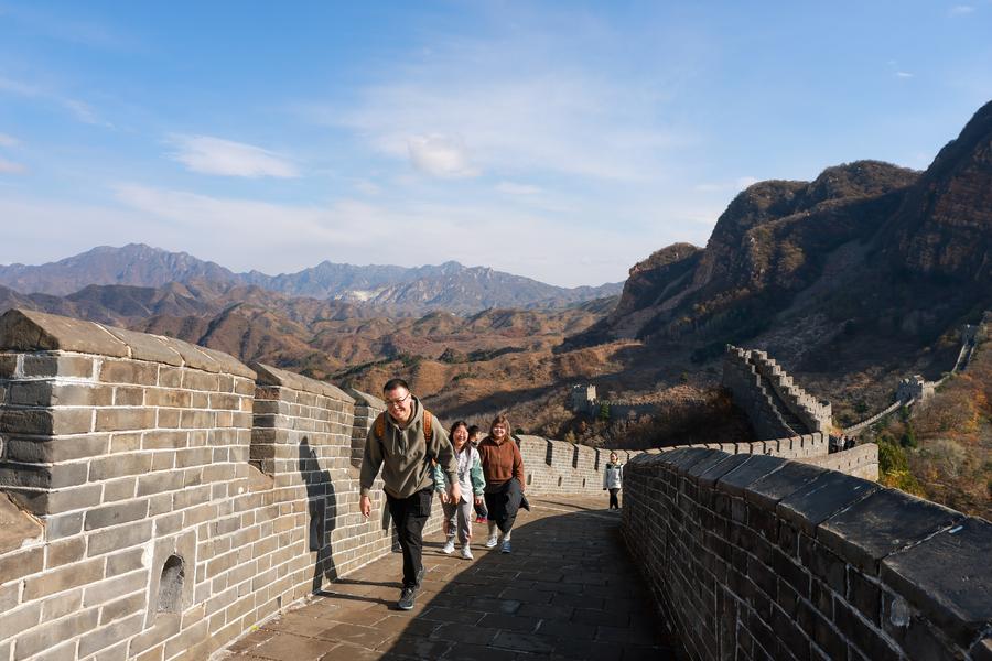 ลัดเลาะ 'กำแพงเมืองจีน' ด่านหวงหยากวน ห้วงยามสารทฤดู