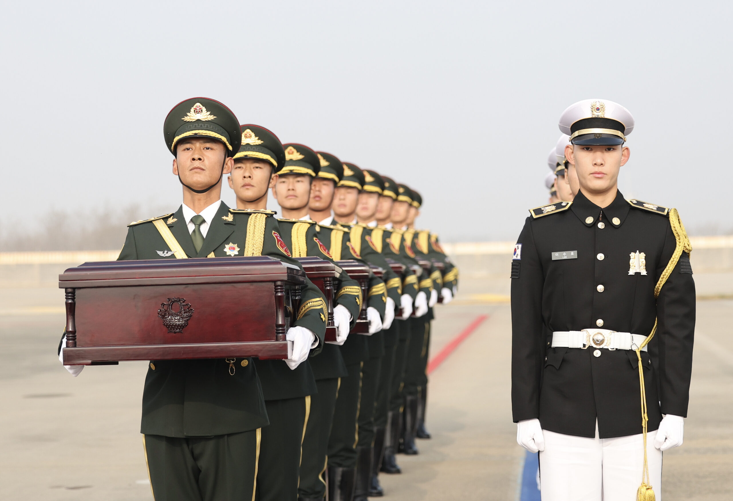กระดูกทหารจีน 25 นายในสงครามเกาหลี หวนกลับมาตุภูมิ