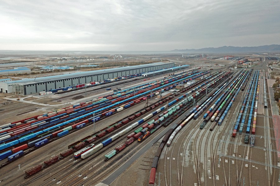 บริการ 'รถไฟด่วนจีน-ยุโรป' ขนส่งสินค้าโต 19% ใน 11 เดือน