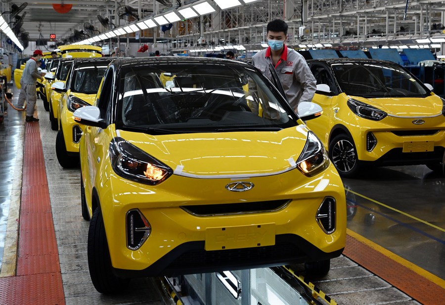 'เชอรี' ค่ายยานยนต์จีน เผยยอดขายโต 52.6% ในปี 2023