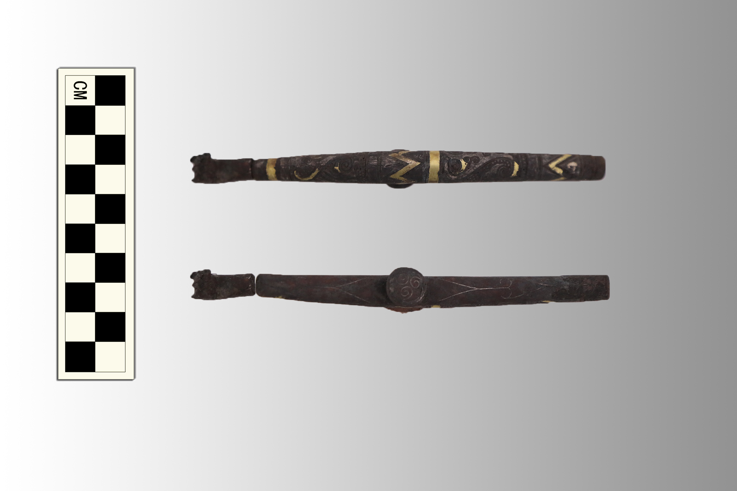 นักโบราณคดีจีนขุดพบหลุมศพคูน้ำล้อม อายุกว่า 2,000 ปี ในมองโกเลียใน