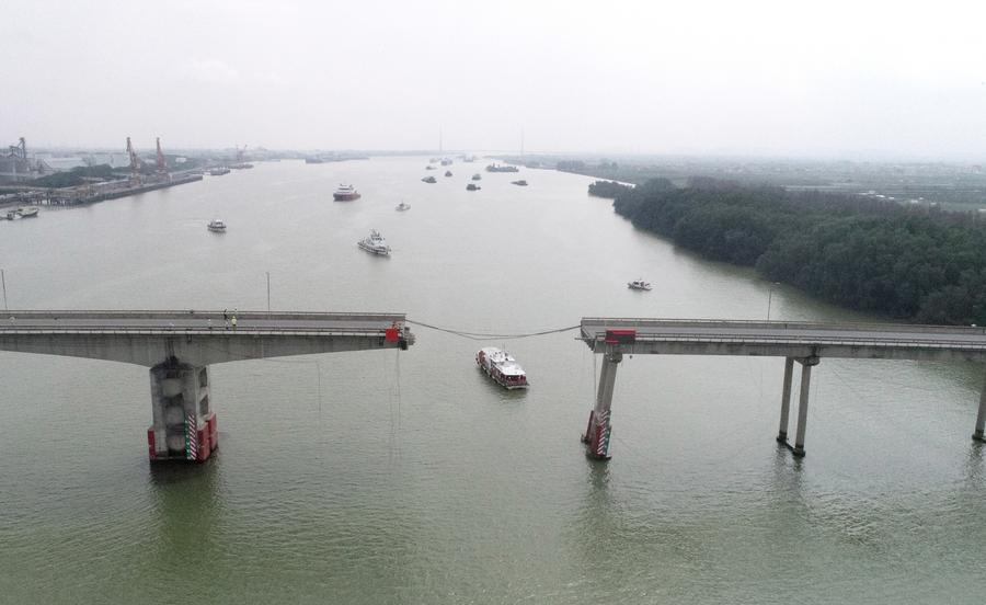 จีนเผยผลสอบสวนเหตุ 'เรือชนสะพาน' ขาดท่อนในกวางตุ้ง