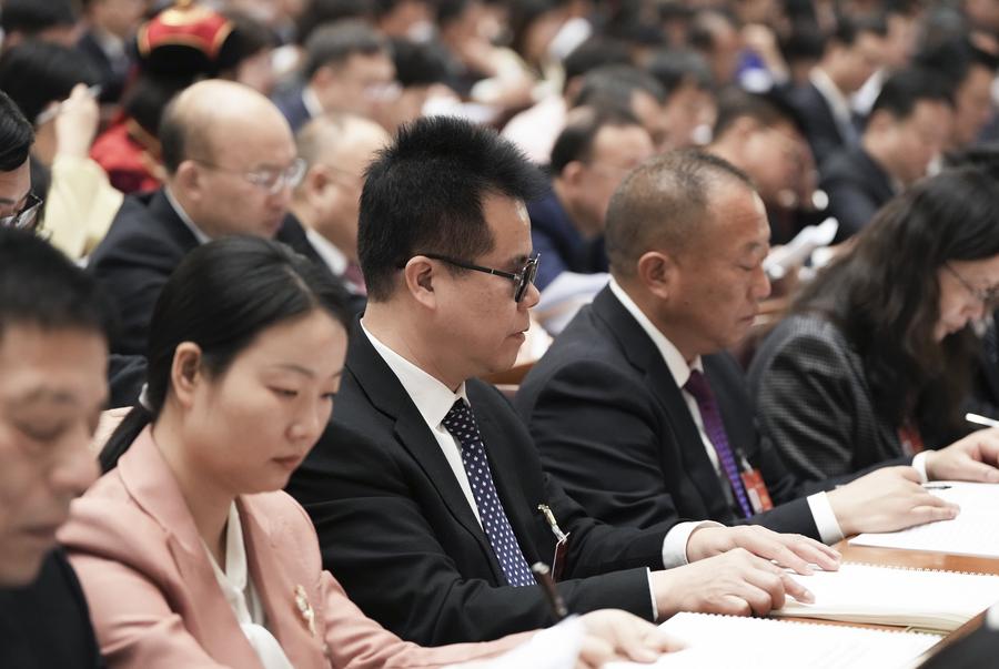 รัฐบาลจีนออกรายงานการทำงานฉบับ 'อักษรเบรลล์' ครั้งแรก ดัน 'ประชาธิปไตย' จับต้องได้