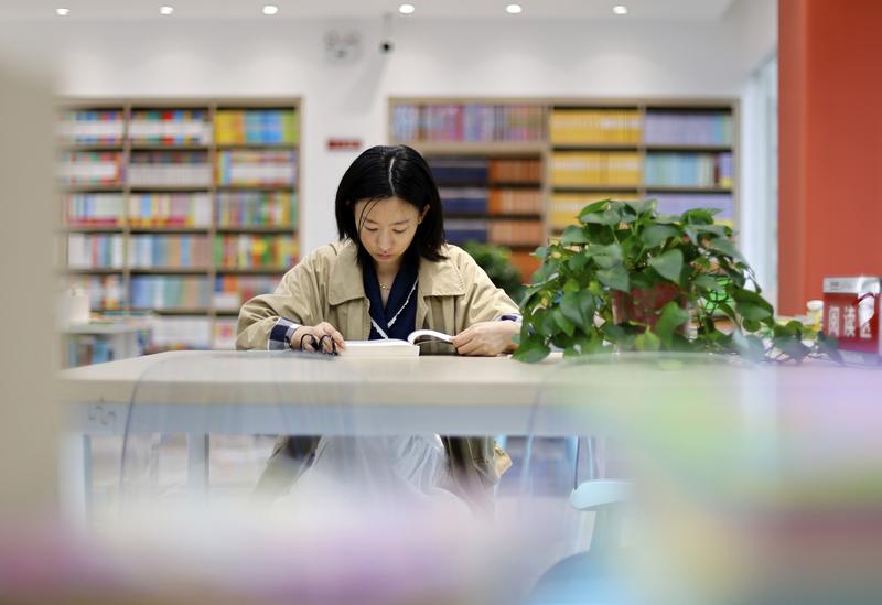 จีนเริ่มจัดกิจกรรมรณรงค์ 'รักการอ่าน' ในหมู่นักศึกษา