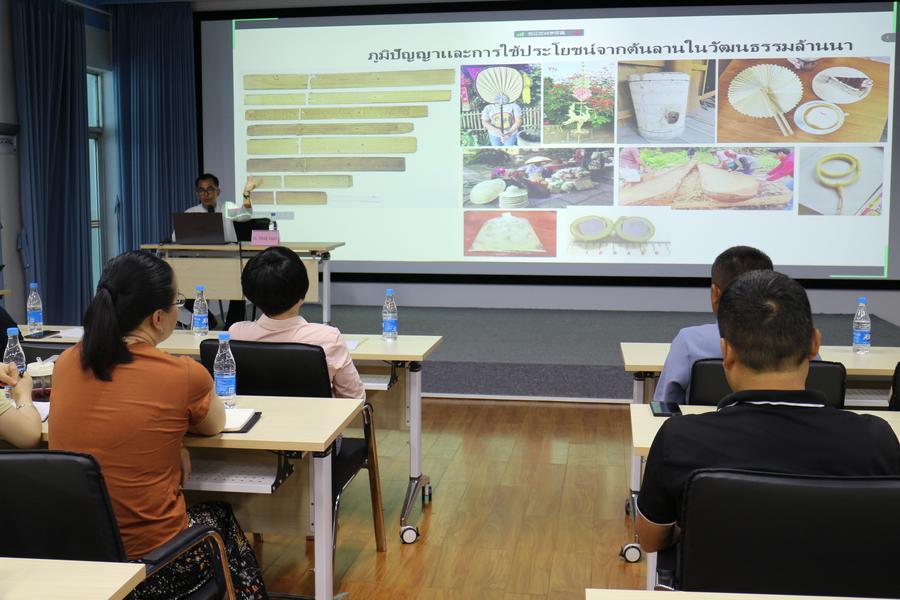 นักวิชาการจีนไทยร่วมแลกเปลี่ยน 'วัฒนธรรม-คัมภีร์ใบลาน' ในสิบสองปันนา