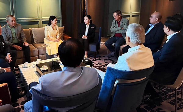 นายกฯ ขอบคุณพรรคร่วมฯ สร้างเสถียรภาพ รับมือภัยคุกคามจากภายนอก นายกฯ ขอบคุณพรรคร่วมฯ สร้างเสถียรภาพ รับมือภัยคุกคามจากภายนอก