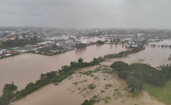 เส้นทางพายุ “วิภา” กระทบเหนือ อีสาน เตือนฝนตกน้ำท่วมซ้ำซาก เส้นทางพายุ “วิภา” กระทบเหนือ อีสาน เตือนฝนตกน้ำท่วมซ้ำซาก