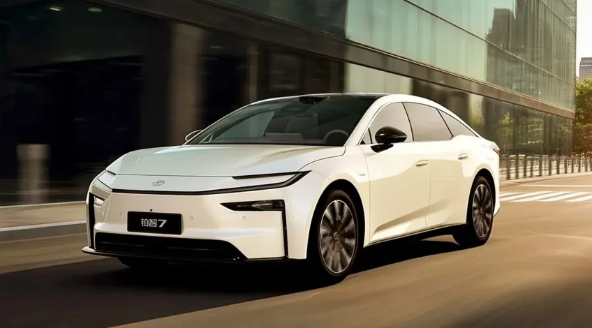 Toyota หักมุมสู่ตลาด EV จีน เปิดตัว bZ7 จับมือ Huawei และ Xiaomi ร่วมพัฒนา