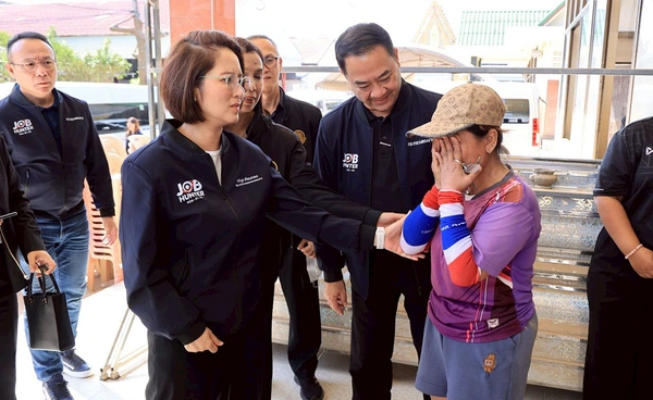 สปส. ขยายเวลาส่งเงินสมทบ 6 เดือน บรรเทาทุกข์ 9 จว.ใต้ประสบอุทกภัย สปส. ขยายเวลาส่งเงินสมทบ 6 เดือน บรรเทาทุกข์ 9 จว.ใต้ประสบอุทกภัย