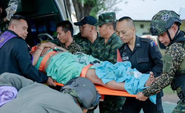 เปิดไทม์ไลน์ปะทะภูผาเหล็ก ไทย–กัมพูชา กำลังพลเจ็บ 2 นาย เปิดไทม์ไลน์ปะทะภูผาเหล็ก ไทย–กัมพูชา กำลังพลเจ็บ 2 นาย