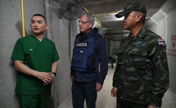 สำรวจบทวิเคราะห์ "BBC” หลังกองทัพภาคที่ 2 พาทีมข่าว ลงพื้นที่ชายแดนไทย-กัมพูชา สำรวจบทวิเคราะห์ "BBC” หลังกองทัพภาคที่ 2 พาทีมข่าว ลงพื้นที่ชายแดนไทย-กัมพูชา