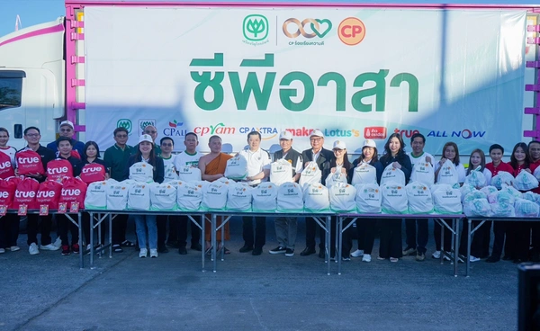 ซีอีโอ “ศุภชัย” นำ “ซีพีอาสา” ลงพื้นที่อุบลฯ หนุนอุปกรณ์แพทย์-เยี่ยมผู้อพยพ