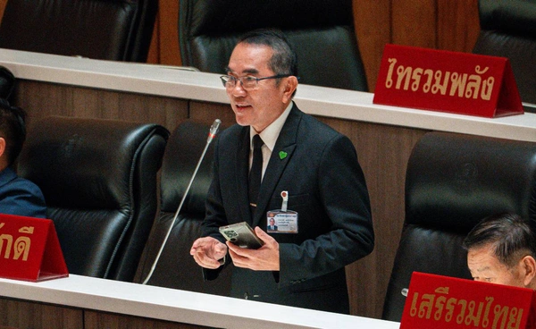 หมอวรงค์ชี้น้ำมันหาย 727 ล้านลิตร จี้รัฐเร่งสอบ