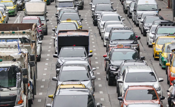 สงกรานต์ 2569 สรุปสถิติอุบัติเหตุทางถนนวันแรก เสียชีวิต 20 ราย สาเหตุหลัก ขับรถเร็ว