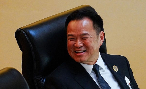 นายกฯ อวยพรคนไทย สงกรานต์ปีนี้ขอให้ทุกคนใช้ความสุขอย่างเต็มที่-เดินทางปลอดภัย นายกฯ อวยพรคนไทย สงกรานต์ปีนี้ขอให้ทุกคนใช้ความสุขอย่างเต็มที่-เดินทางปลอดภัย