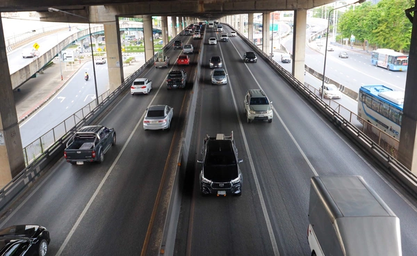 คมนาคมเผย สงกรานต์ 5 วัน คนใช้ขนส่งสาธารณะ 12.6 ล้านคน