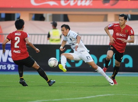 เซราะกราว เชือด กิเลน 1-0 ประเดิม แชมป์ ถ้วย ก เซราะกราว เชือด กิเลน 1-0 ประเดิม แชมป์ ถ้วย ก