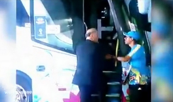 [คลิป] ดูกันอีกที เดล บอสเก มึนเดินขึ้นรถผิดคันเกมพ่ายชิลี