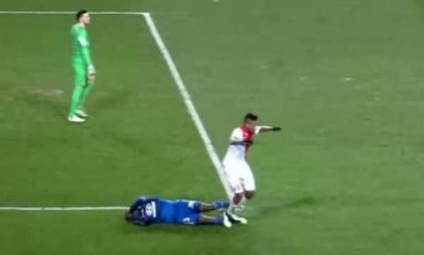 ตบตานัก!! แข้งโมนาโก จัดคืนดาวเตะลียง แบบสาสมใจ (มีคลิป)